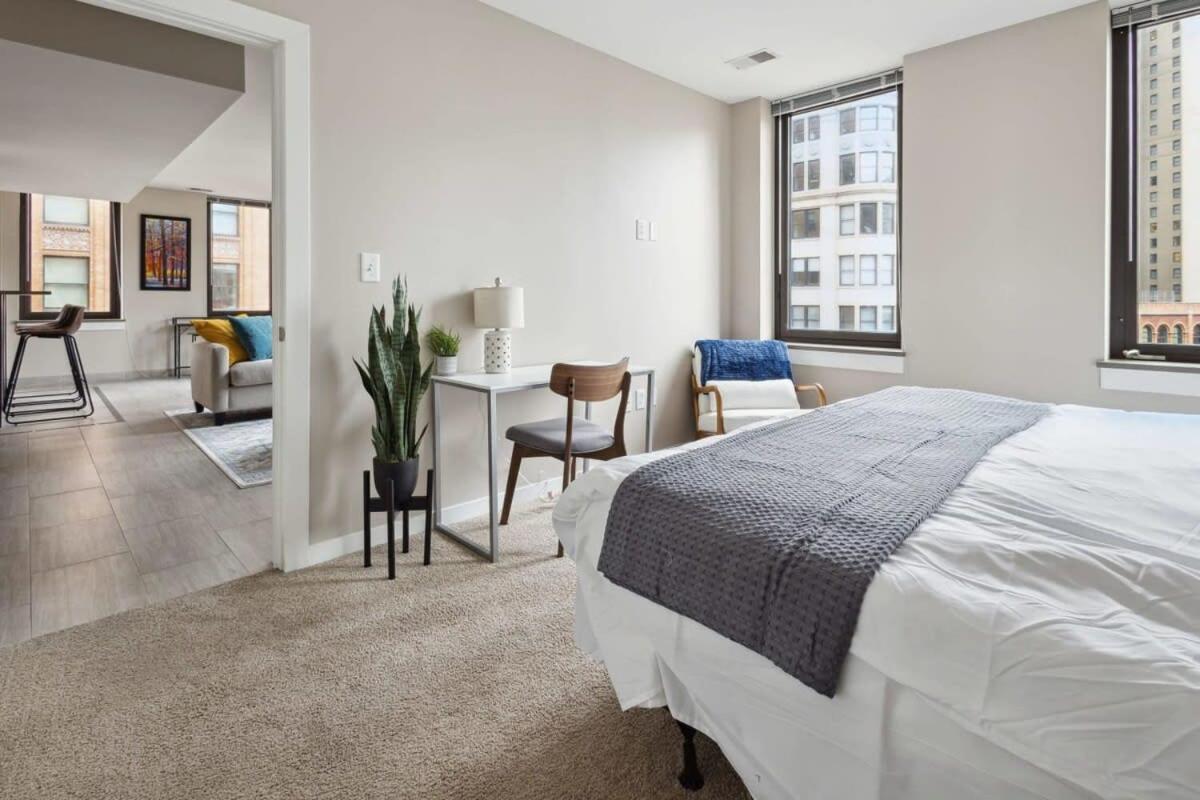 2Br Downtown Luxury Getaway Apartment Detroit Exterior photo