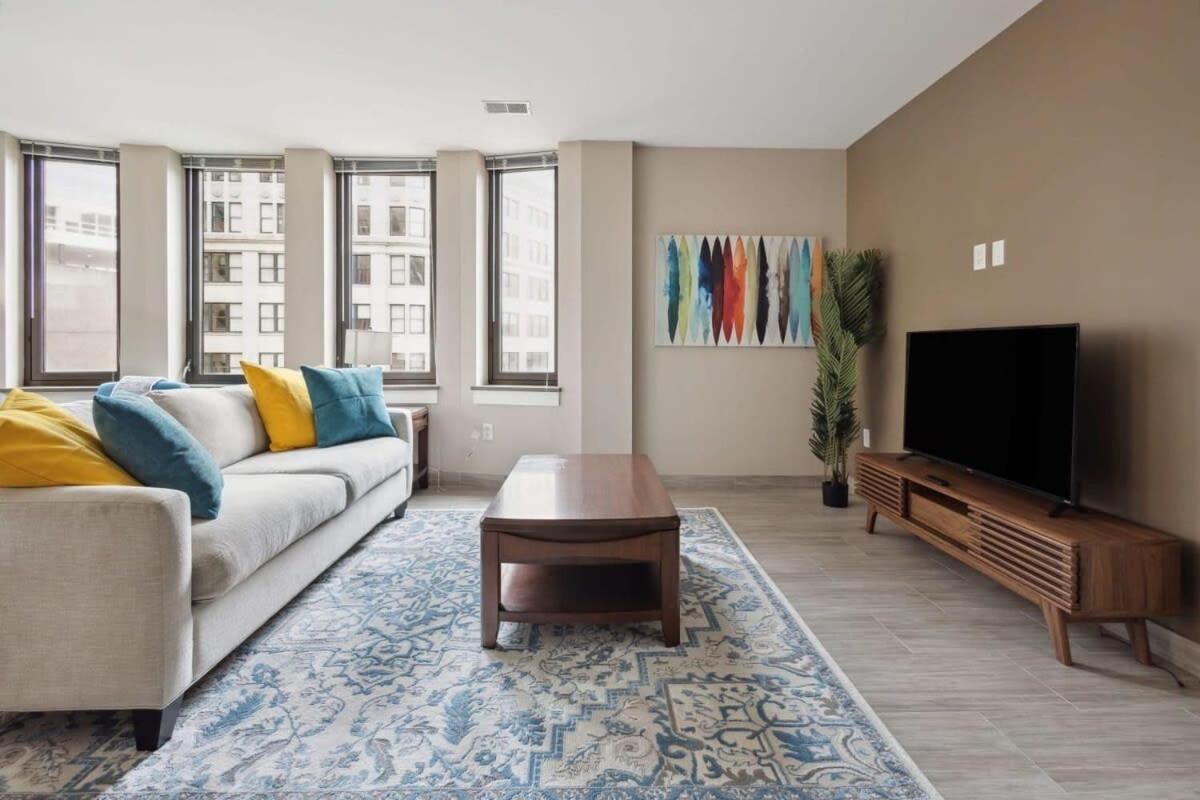 2Br Downtown Luxury Getaway Apartment Detroit Exterior photo
